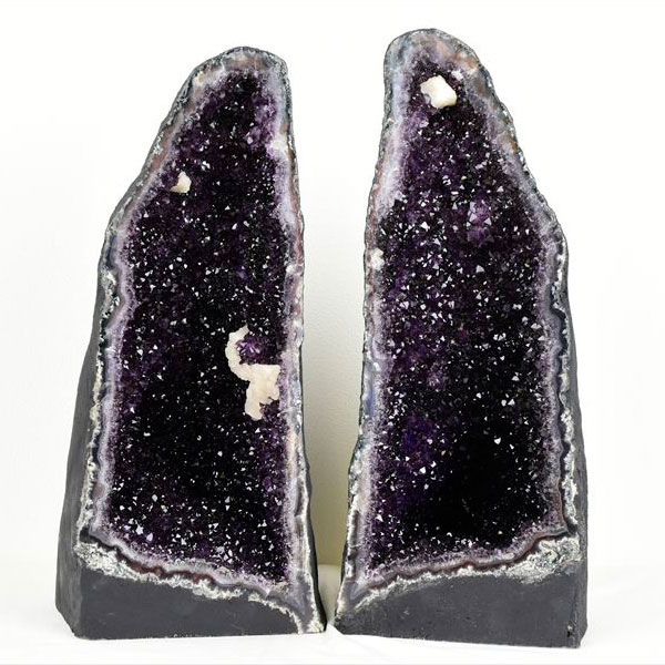 アメジストドーム　ペアドーム　対　ブラジル産　紫水晶　置物　原石　開運　浄化　インテリア　天然石　パワーストーン