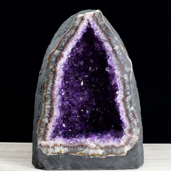 ウルグアイ産　アメジストドーム　アメジスト　紫水晶　ドーム　ミニドーム　魔除け　浄化　インテリア　天然石　パワーストーン