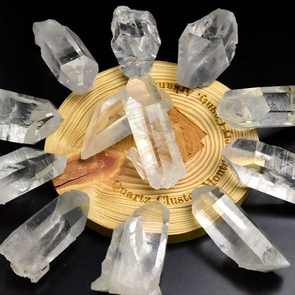 アーカンソー産　水晶　ポイント　アーカンソー水晶　原石　単結晶　天然水晶　浄化　天然石　パワーストーン