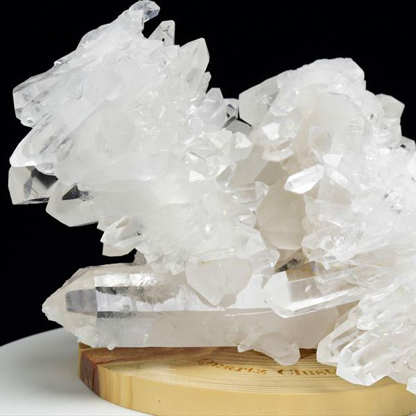 アーカンソー産　水晶クラスター　原石　結晶　天然水晶　浄化　開運　天然石　パワーストーン