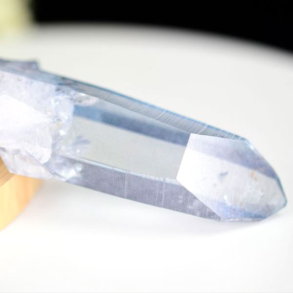 アクアオーラ スカイブルーオーラ アーカンソー 水晶 タンザンオーラ オーラクォーツ 蒸着水晶 ポイント 単結晶 原石