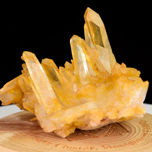 アーカンソー州産　ゴールデンヒーラー　ゴールデンクォーツ　水晶クラスター　原石　浄化　天然石　パワーストーン