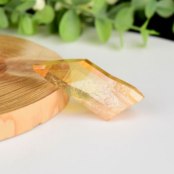 タンジェリンオーラ　サンライズオーラ　アーカンソー　水晶　オーラクォーツ　蒸着水晶　ポイント　原石