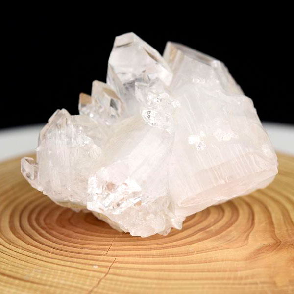 アポフィライト　Apophyllite　魚眼石　クラスター　原石　結晶　インド　プーナ　プネー　天然石　パワーストーン
