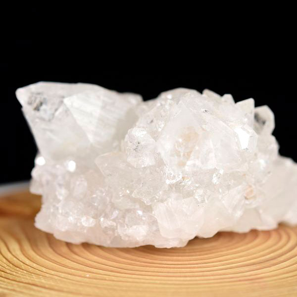 アポフィライト　Apophyllite　魚眼石　クラスター　原石　結晶　インド　プーナ　プネー　天然石　パワーストーン