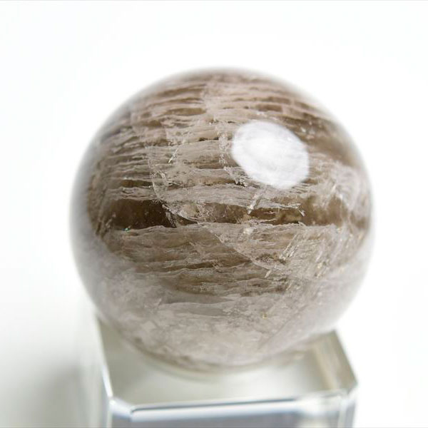 天然石　透明度抜群　ガーデンクォーツ　丸玉　置物 楽天市場】【一点もの】ガーデンクォーツ 丸玉 スフィア 天然石
