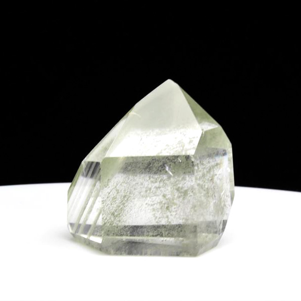 グリーンガーデンファントム　ファントムクォーツ　ファントム水晶　グリーンファントム　六角柱　ポイント　天然水晶　パワーストーン