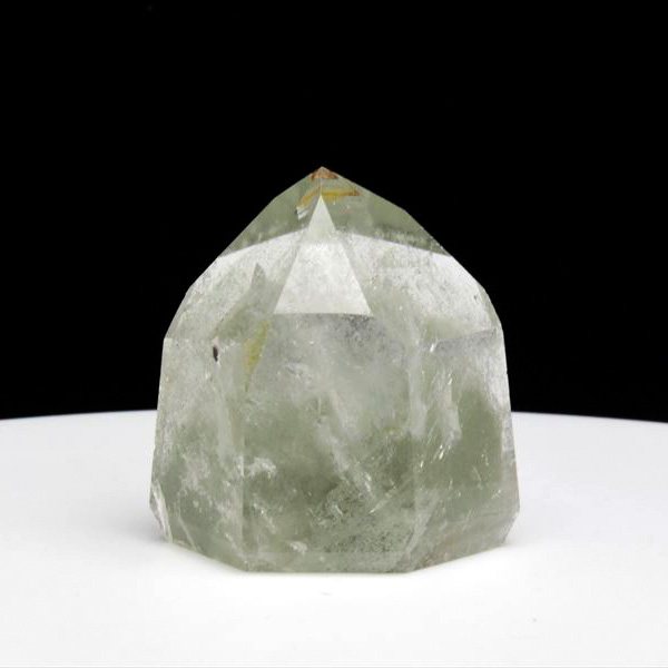 グリーンガーデンファントム　ファントムクォーツ　ファントム水晶　グリーンファントム　六角柱　ポイント　天然水晶　パワーストーン