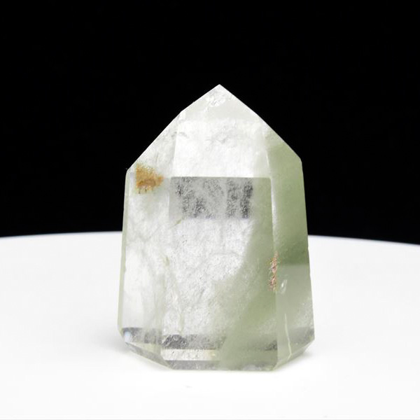 グリーンガーデンファントム　ファントムクォーツ　ファントム水晶　グリーンファントム　六角柱　ポイント　天然水晶　パワーストーン