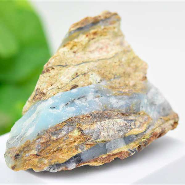 ブルーオパール　アンデスオパール　スカイブルーオパール　ペルー　アカリ鉱山　原石　ラフカット　天然石　opal