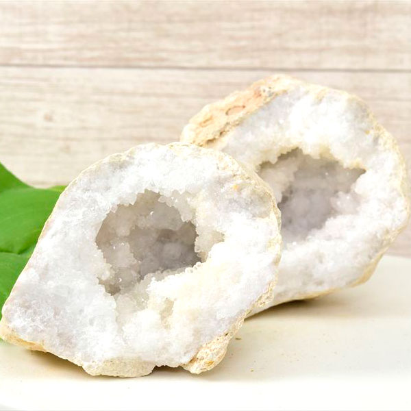 水晶　ジオード　晶洞　ドーム　原石　モロッコ産　浄化　パワーストーン　天然石　