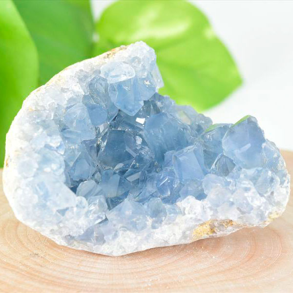 マダガスカル産　セレスタイト　天青石　原石　クラスター　ジオード　置物　浄化　天然石　パワーストーン