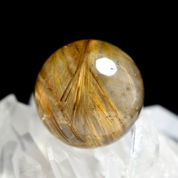 ルチルクォーツ　ゴールドルチル　丸玉　置物　金運　商売繁盛　針水晶　パワーストーン