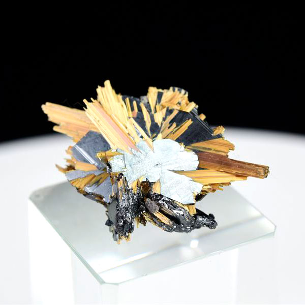 ルチル　ゴールドルチル　針だけ　むき出し　結晶　原石　金針　金運　天然石　パワーストーン