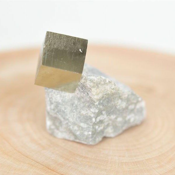 スペイン パイライト 黄鉄鉱 キューブパイライト キュービックパイライト パイライトキューブ Pyrite 母岩付き 原石