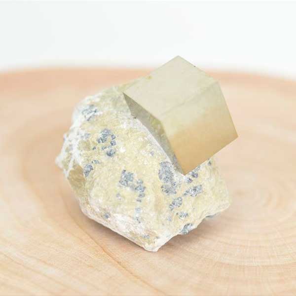 スペイン パイライト 黄鉄鉱 キューブパイライト キュービックパイライト パイライトキューブ Pyrite 母岩付き 原石