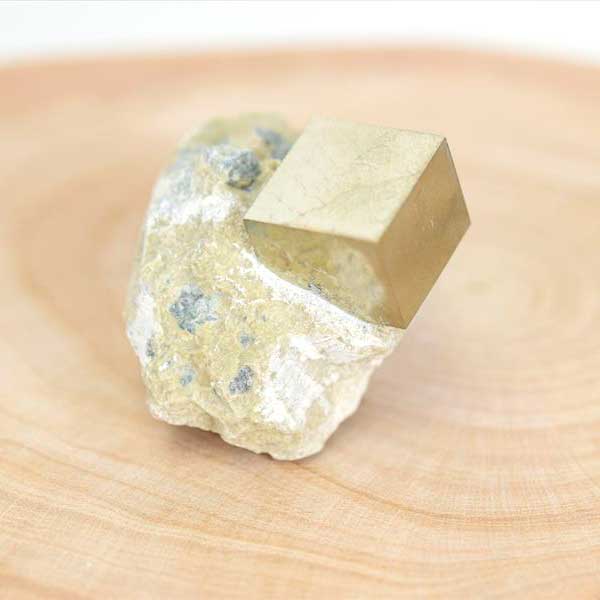 スペイン パイライト 黄鉄鉱 キューブパイライト キュービックパイライト パイライトキューブ Pyrite 母岩付き 原石