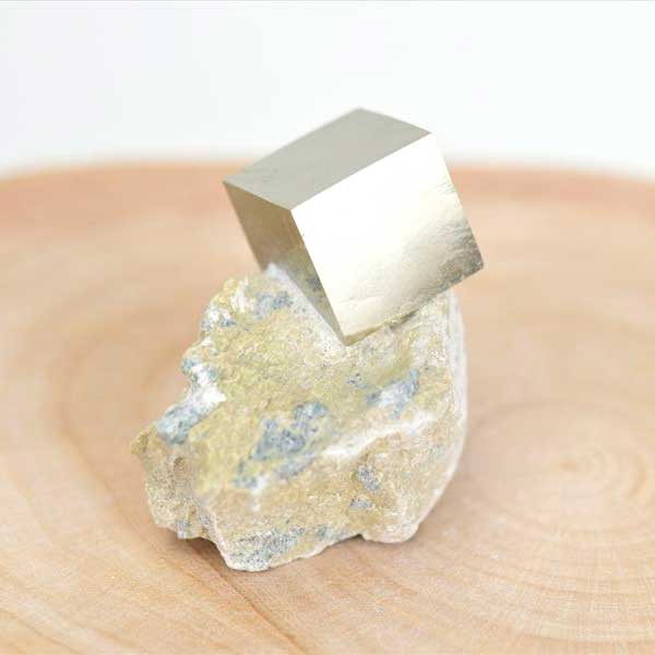 スペイン パイライト 黄鉄鉱 キューブパイライト キュービックパイライト パイライトキューブ Pyrite 母岩付き 原石