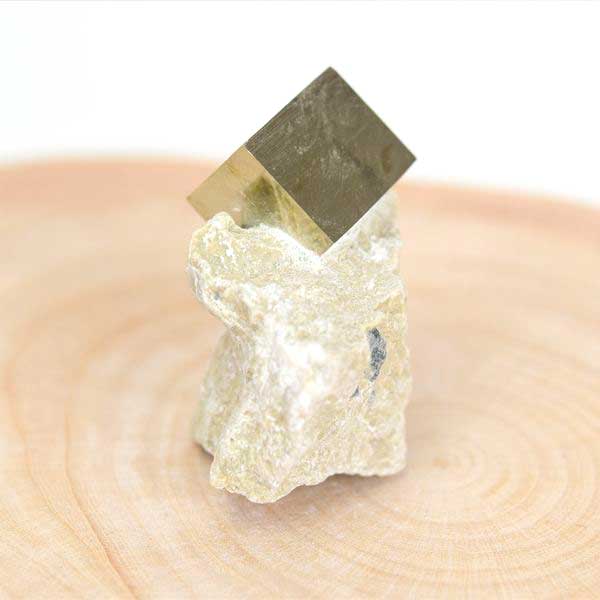 スペイン パイライト 黄鉄鉱 キューブパイライト キュービックパイライト パイライトキューブ Pyrite 母岩付き 原石