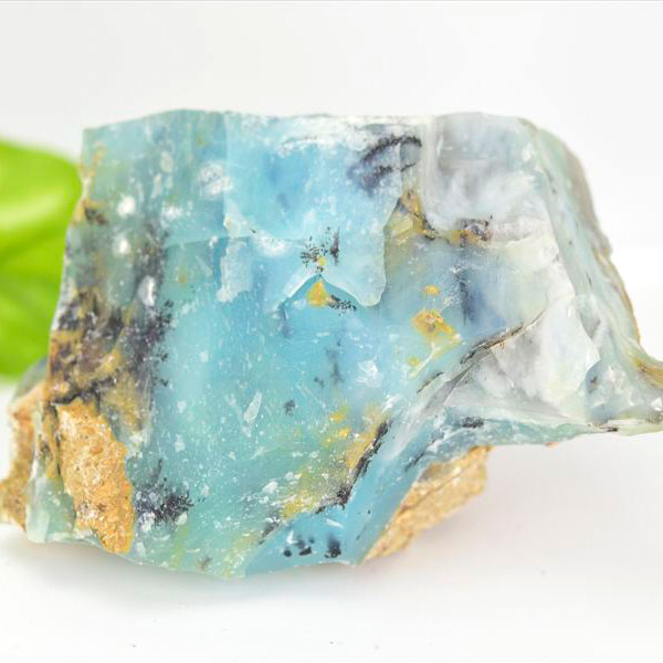 ブルーオパール　アンデスオパール　スカイブルーオパール　ペルー　アカリ鉱山　原石　ラフカット　天然石　opal