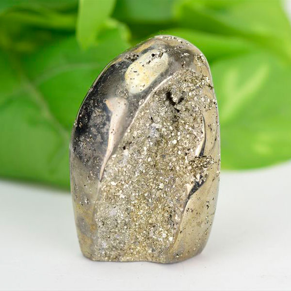 パイライト　フリーフォーム　置物　黄鉄鉱　クラスター　原石　結晶　ペルー　ワンサラ　pyrite　Huanzala　天然石　パワーストーン