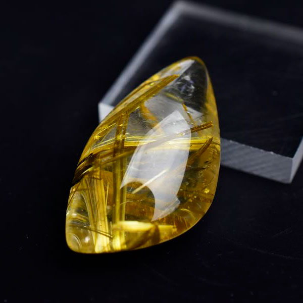 ゴールドルチル　金針水晶　ルチルクォーツ　タイチンルチル　ルース　タンブル　天然石　パワーストーン