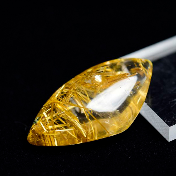 ゴールドルチル　金針水晶　ルチルクォーツ　タイチンルチル　ルース　タンブル　天然石　パワーストーン