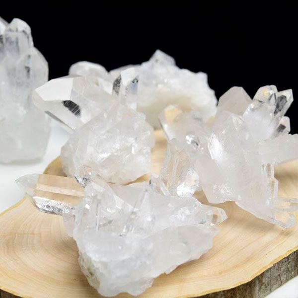 水晶クラスター　水晶原石　天然水晶　コリント　トマスゴンサガ　ゼッカデソウザ　浄化　天然石　パワーストーン