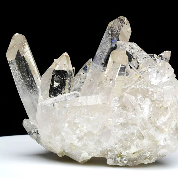水晶クラスター　水晶原石　天然水晶　コリント　トマスゴンサガ　ゼッカデソウザ　浄化　天然石　パワーストーン