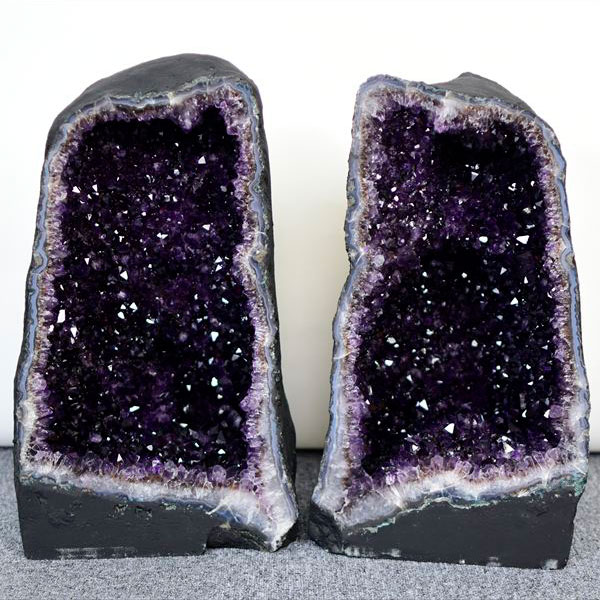 アメジストドーム　ペアドーム　対　ブラジル産　紫水晶　置物　原石　開運　浄化　インテリア　天然石　パワーストーン