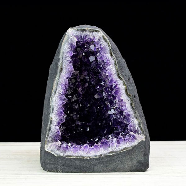 ウルグアイ産　アメジストドーム　アメジスト　紫水晶　ドーム　ミニドーム　魔除け　浄化　インテリア　天然石　パワーストーン