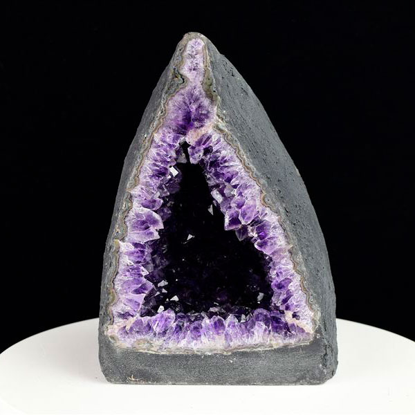 ウルグアイ産　アメジストドーム　アメジスト　紫水晶　ドーム　ミニドーム　魔除け　浄化　インテリア　天然石　パワーストーン