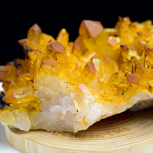 アーカンソー産　ゴールデンヒーラー　ゴールドクォーツ　水晶クラスター　原石　浄化　天然石　パワーストーン