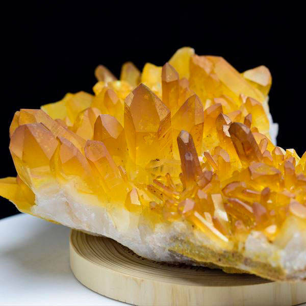 アーカンソー産　ゴールデンヒーラー　ゴールドクォーツ　水晶クラスター　原石　浄化　天然石　パワーストーン