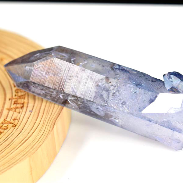 アクアオーラ　スカイブルーオーラ　アーカンソー　水晶　タンザンオーラ　オーラクォーツ　蒸着水晶　原石