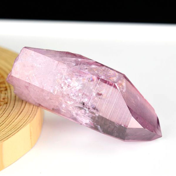 アクパープルミストオーラ マゼンタオーラ パープルオーラ アーカンソー 水晶 オーラクォーツ 蒸着水晶 原石
