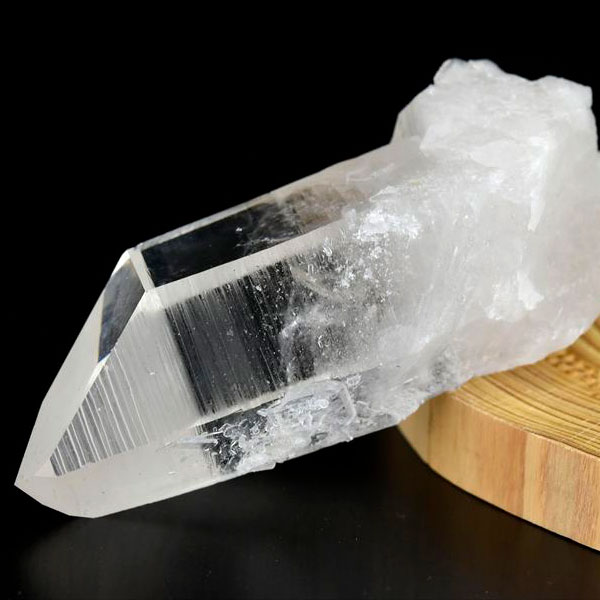 【高品質！】アーカンソー水晶 BIGポイント くっきり△ アーカンソー産 水晶ポイント 単結晶を全品原産地より直輸入・即納可