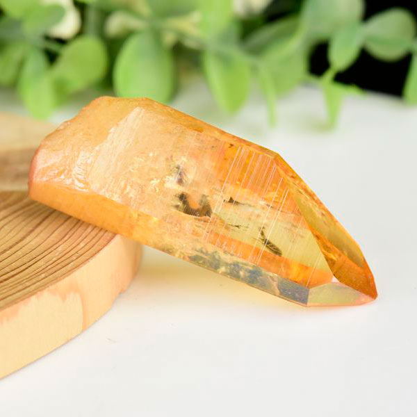 タンジェリンオーラ　サンライズオーラ　アーカンソー　水晶　オーラクォーツ　蒸着水晶　ポイント　原石