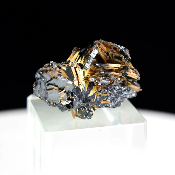 ルチル　ゴールドルチル　針だけ　むき出し　結晶　原石　金針　金運　天然石　パワーストーン