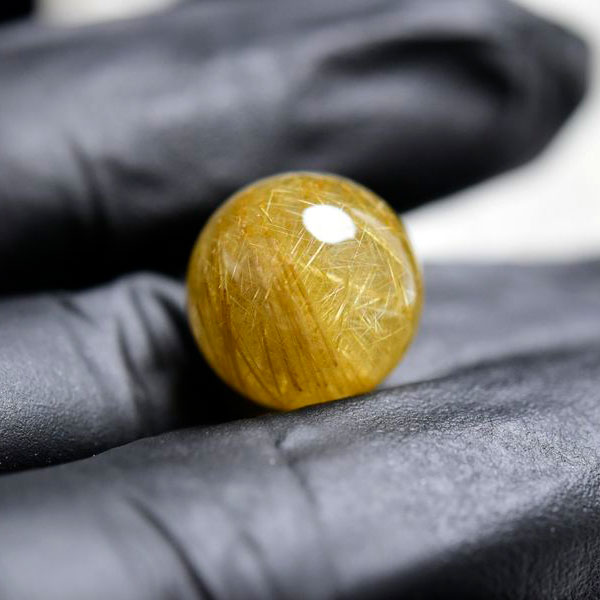 ルチルクォーツ　ゴールドルチル　丸玉　球　置物　金運　商売繁盛　針水晶　パワーストーン