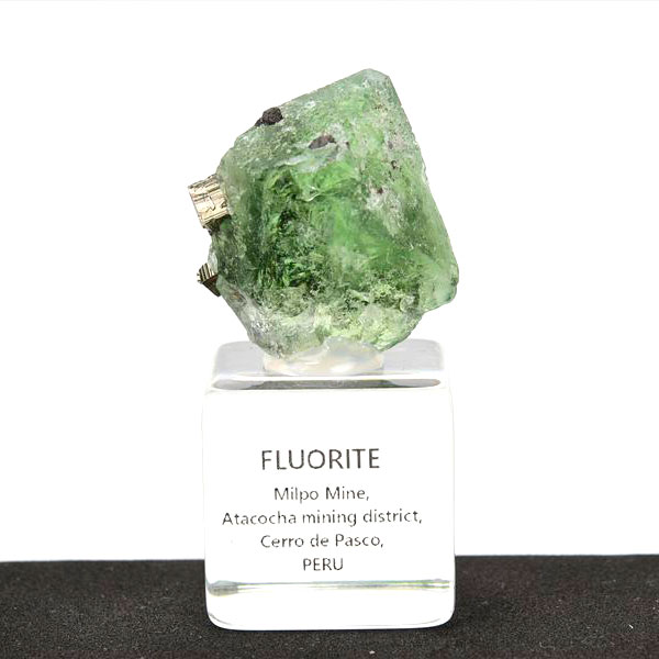 ペルー産 蛍光 フローライト 蛍石 パイライト 共生 鉱物 標本 原石 Milpo Fluorite Pyrite