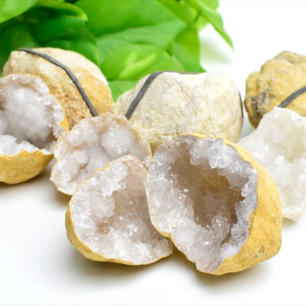 ジオード　モロッコ産　ジオードクラッキング　水晶ジオード　晶洞　業務用　ドーム　カペーラ　浄化　天然石　パワーストーン