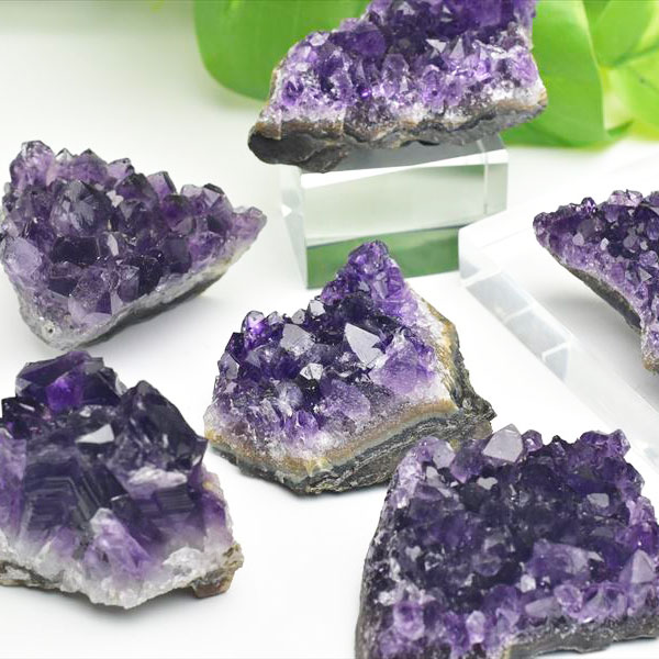 アメジスト　原石　クラスター　ウルグアイ産　浄化　紫水晶　amethyst　天然石　パワーストーン