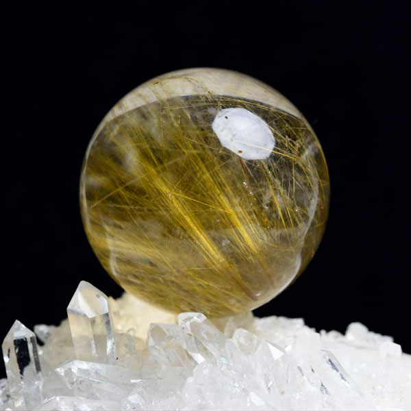 ゴールドルチル　ルチルクォーツ　金針水晶　丸玉　磨き　置物　金運　パワーストーン