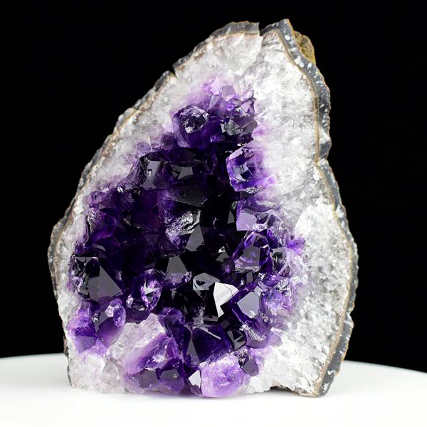 アメジストクラスター　紫水晶　カットベース　原石　置物　ウルグアイ産　浄化　魔除け