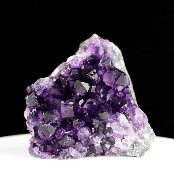 アメジストクラスター　紫水晶　カットベース　原石　置物　ウルグアイ産　浄化　魔除け