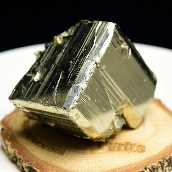 パイライト　原石　結晶　クラスター　黄鉄鉱　Pyrite　racracancha　ラクラカンチャ　天然石　パワーストーン