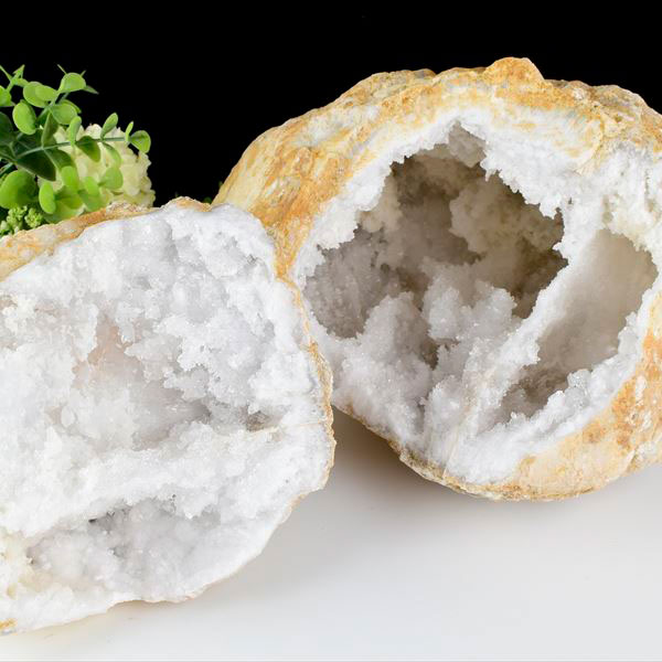 水晶　ジオード　晶洞　ドーム　原石　モロッコ産　浄化　パワーストーン　天然石　