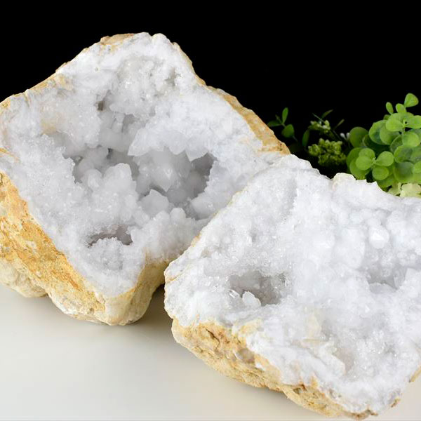 水晶　ジオード　晶洞　ドーム　原石　モロッコ産　浄化　パワーストーン　天然石　