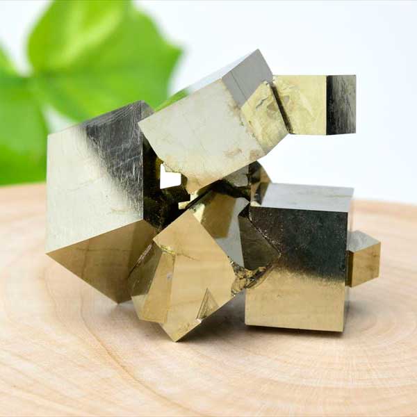 スペイン産 パイライト 黄鉄鉱 原石｜キュービックパイライト